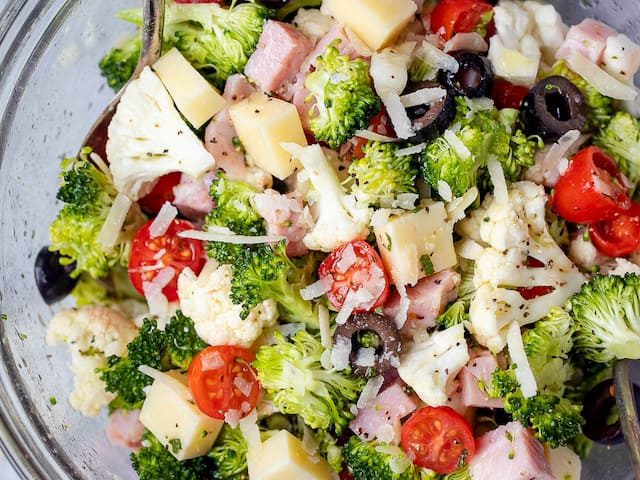 Keto recept broccoli bloemkool salade